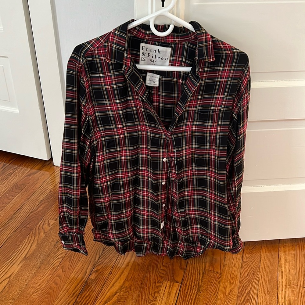 Frank & Eileen in the Eileen shirt size M